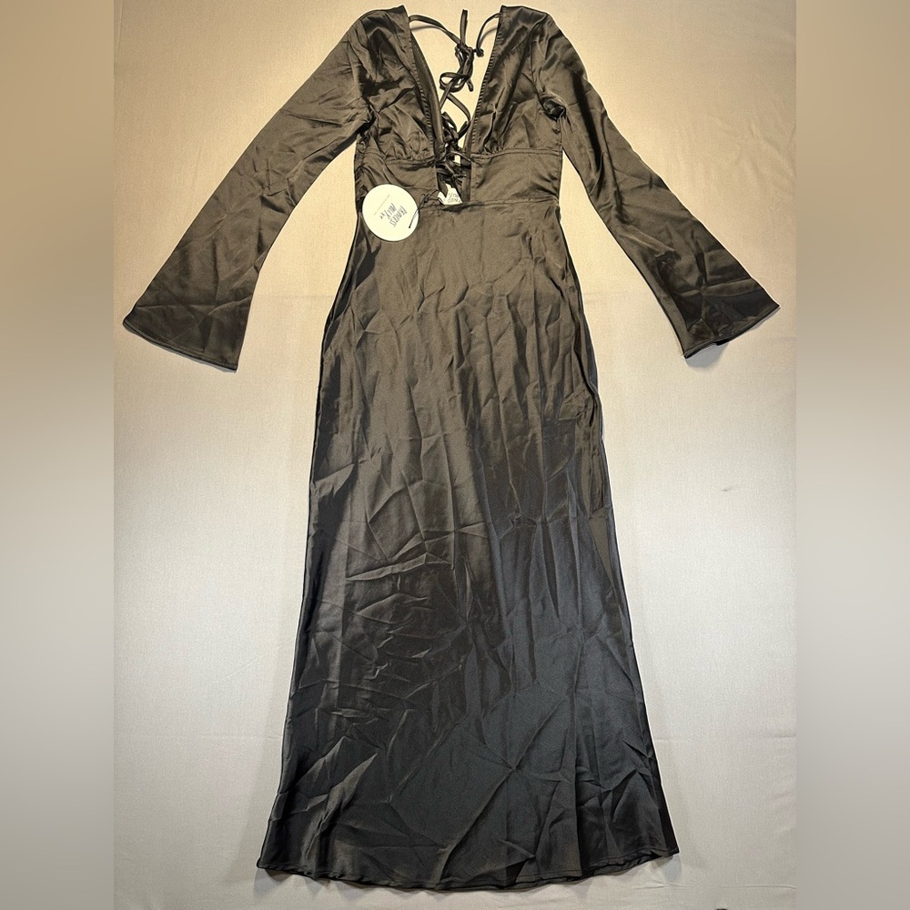 NWT Princess Polly Tashey Bias Cut Maxi Dress, Long Sleeve, Deep V, Black - US 4 - Picture 4 of 16